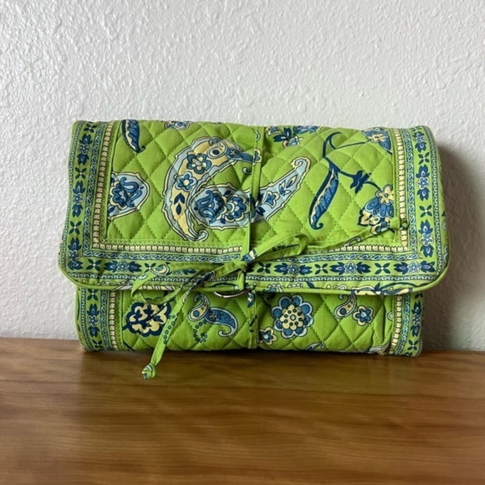 Bueno Collection Toiletry Bag